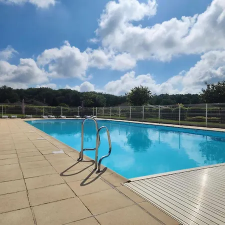 Spacious With Garden And Pool * Les Forges (Deux-Sevres)