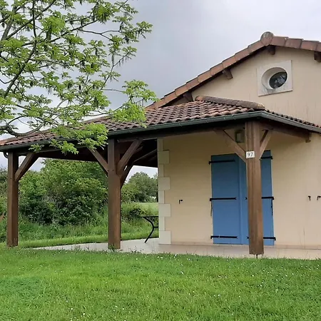 Holiday home In With Golf And Pool Les Forges (Deux-Sevres)